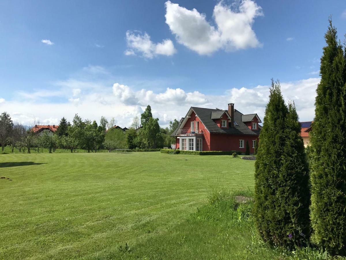 Linden Garden Apartment Postojna Eksteriør bilde