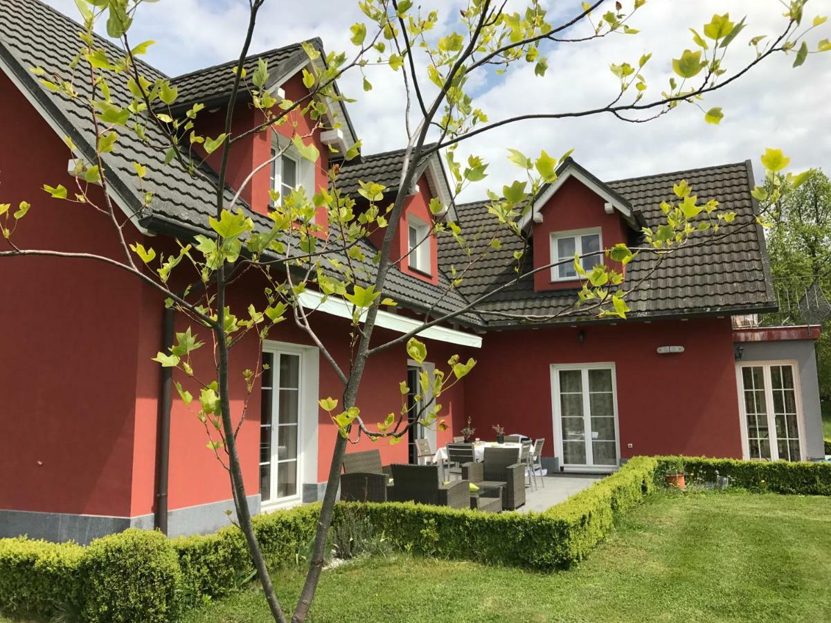 Linden Garden Apartment Postojna Eksteriør bilde